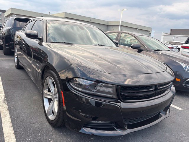 Used 2016 Dodge Charger R/T RWD image 3