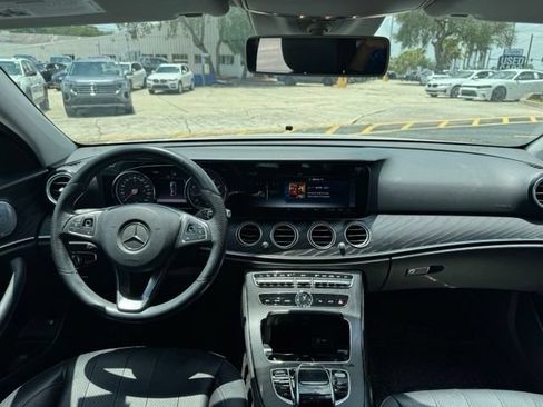Used 2018 Mercedes-Benz E 300 image 9