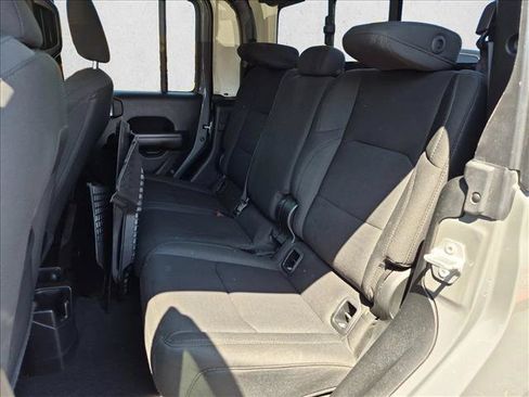 Used 2021 Jeep Gladiator Sport AWD/4WD image 19
