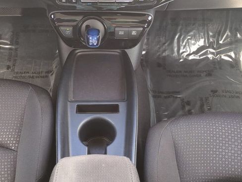 Used 2019 Toyota Prius LE FWD image 22