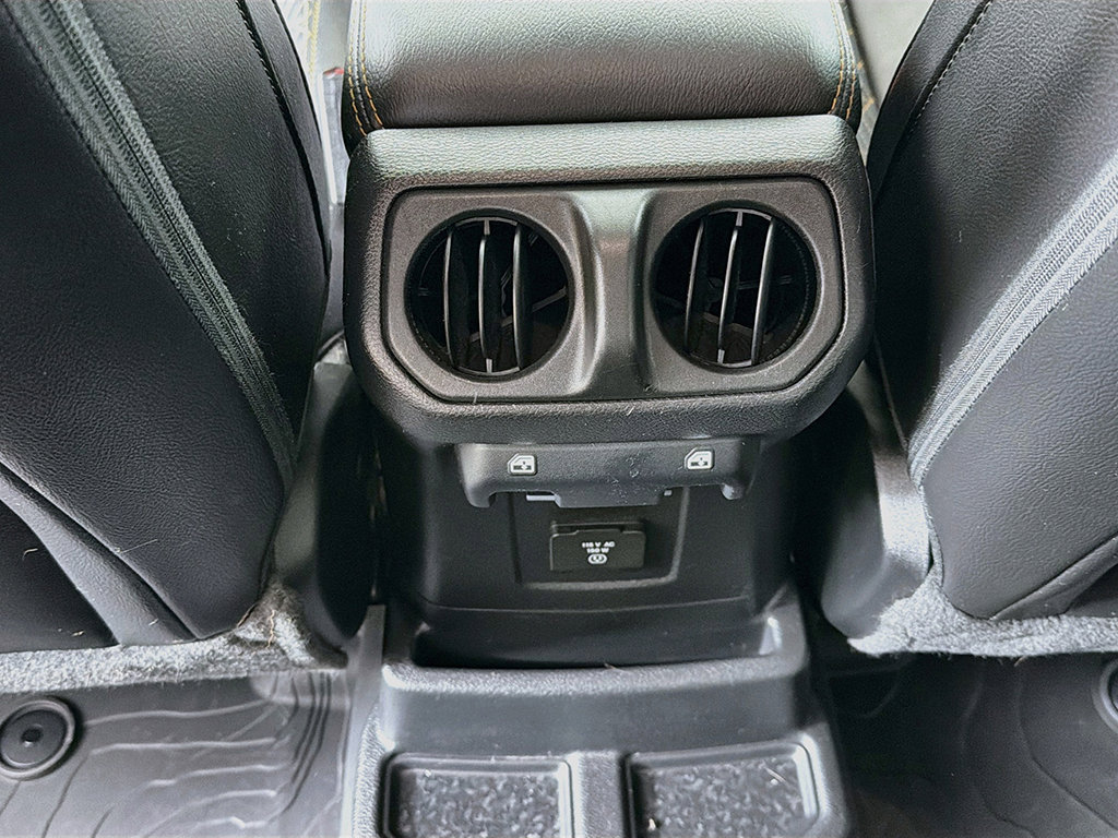 Used 2023 Jeep Wrangler Unlimited Sahara AWD/4WD image 41