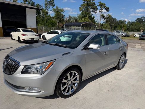 Used 2014 Buick LaCrosse Premium w/ Driver Confidence Package FWD image 11