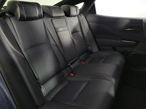 Used 2026 Toyota Crown AWD/4WD image 16