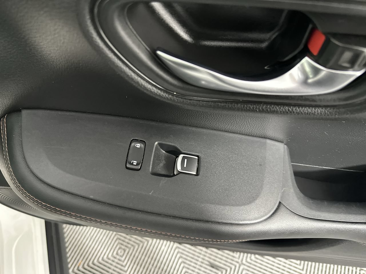 Used 2023 Honda HR-V Sport image 13