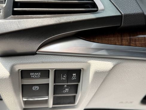 Used 2019 Acura MDX SH-AWD image 12