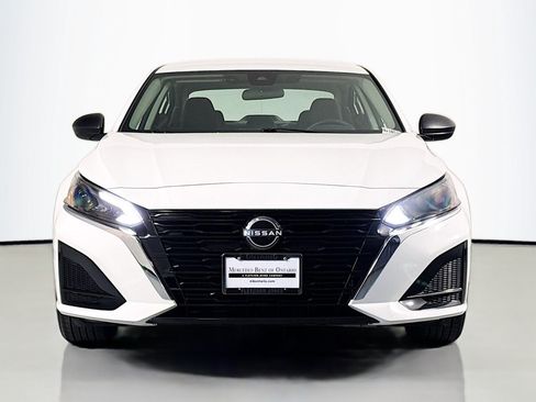 Used 2025 Nissan Altima 2.5 S FWD image 3