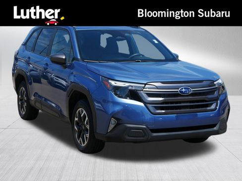 Used 2025 Subaru Forester Premium AWD/4WD image 1