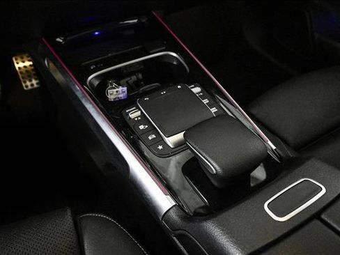 Certified 2023 Mercedes-Benz GLB 250 4MATIC image 13