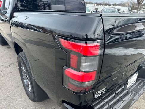 New 2026 Nissan Frontier SV w/ Tow Package AWD/4WD image 42