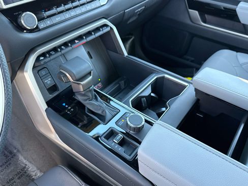 New 2026 Toyota Tundra Limited AWD/4WD image 17