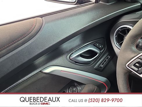 Used 2018 Chevrolet Camaro ZL1 RWD image 26