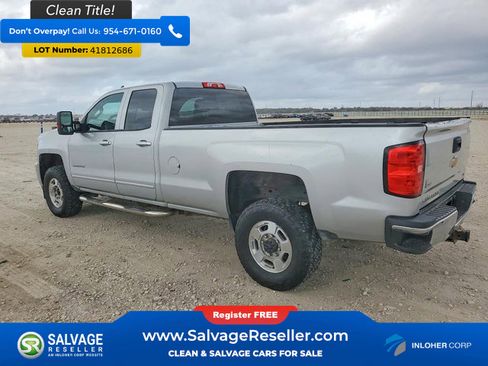 Used 2015 Chevrolet Silverado 2500 LT w/ LT Convenience Package RWD image 3