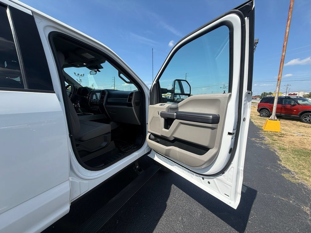 Used 2021 Ford F250 XLT w/ XLT Premium Package AWD/4WD image 21