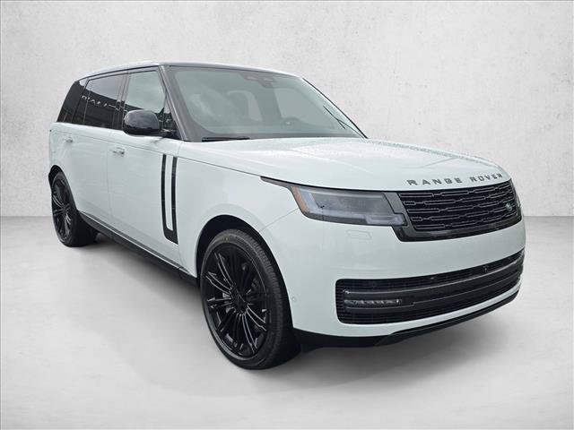 New 2026 Land Rover Range Rover Long Wheelbase SE AWD/4WD image 3