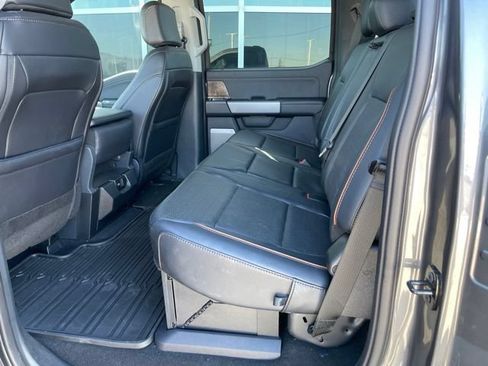 Used 2025 Ford F350 Lariat w/ Chrome Package AWD/4WD image 12
