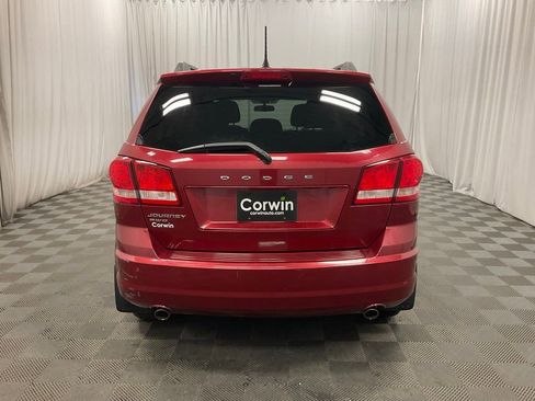 Used 2011 Dodge Journey Mainstreet w/ Popular Equipment Group AWD/4WD image 5
