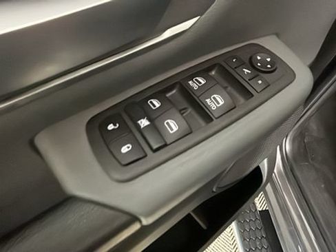 Used 2022 RAM 1500 Big Horn RWD image 10