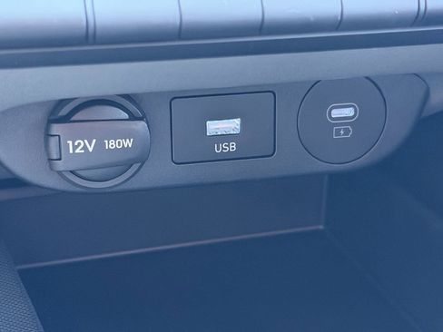 New 2026 Hyundai Elantra SE image 18