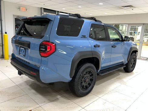 New 2025 Toyota 4Runner TRD Off-Road Premium image 8