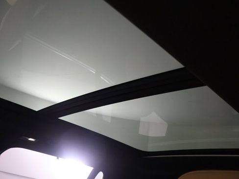 Used 2024 Volvo XC90 B6 Ultimate w/ Protection Package Premier image 26