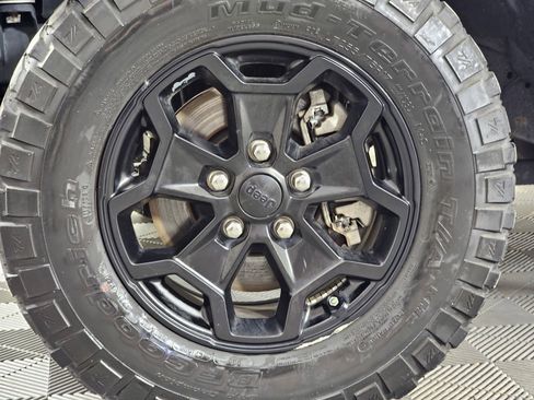 Used 2022 Jeep Gladiator Sport AWD/4WD image 35