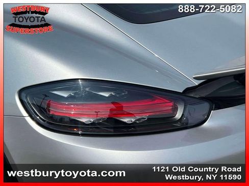 Used 2021 Porsche 718 Cayman RWD image 14