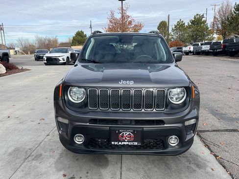 Used 2021 Jeep Renegade Latitude w/ Luxury Group I image 9