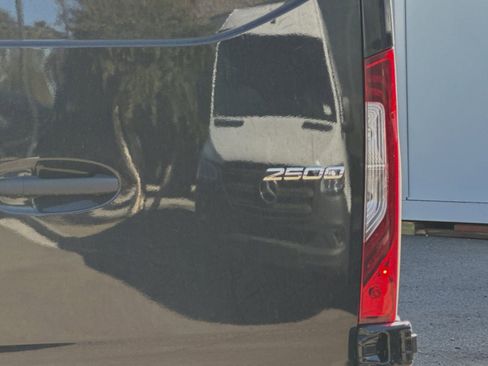 New 2025 Mercedes-Benz Sprinter 2500 image 32