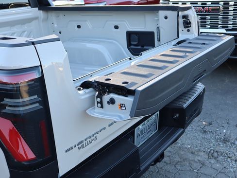 New 2026 GMC Sierra EV Elevation image 9