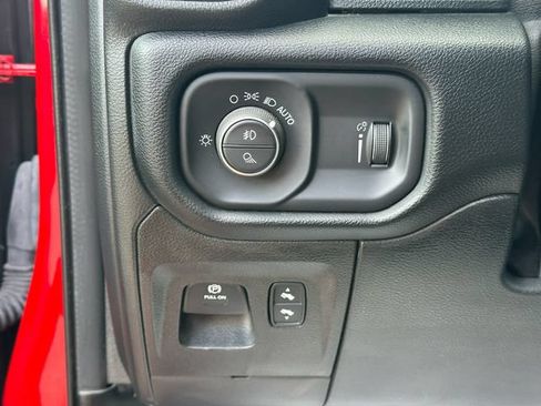 Used 2022 RAM 1500 Big Horn AWD/4WD image 22