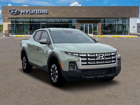 Certified 2026 Hyundai Santa Cruz SE AWD/4WD image 11