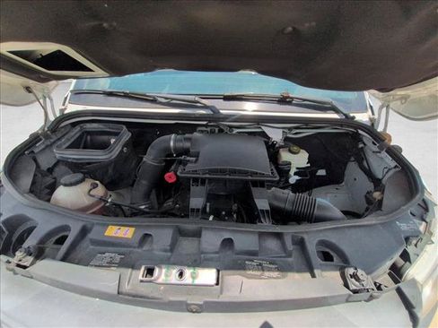 Used 2020 Mercedes-Benz Sprinter 2500 image 18