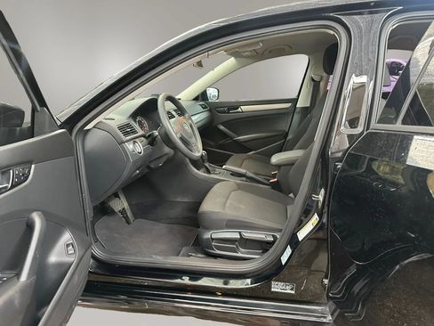 Used 2014 Volkswagen Passat 1.8T S FWD image 10