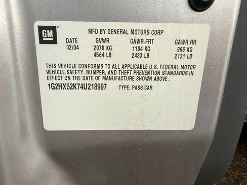 Used 2004 Pontiac Bonneville SE FWD image 18