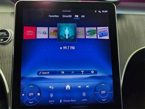 Used 2025 Mercedes-Benz C 300 4MATIC Sedan image 16