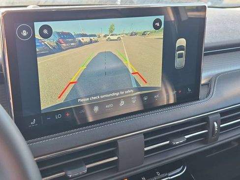 Used 2023 Lincoln Corsair FWD image 25