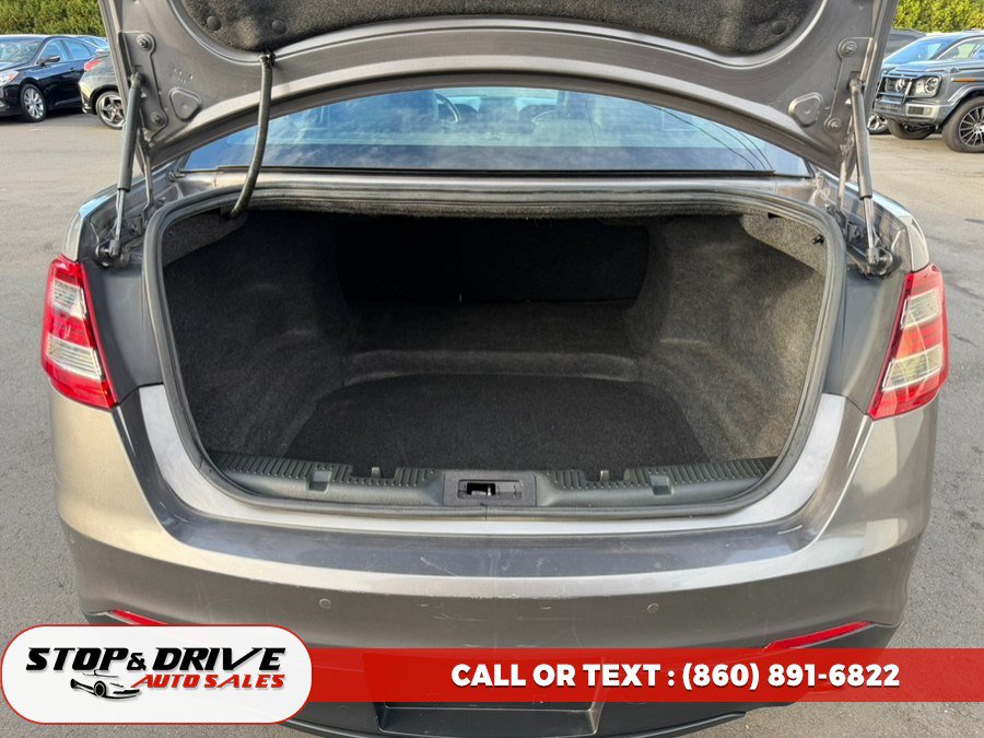 Used 2013 Ford Taurus SEL FWD image 17