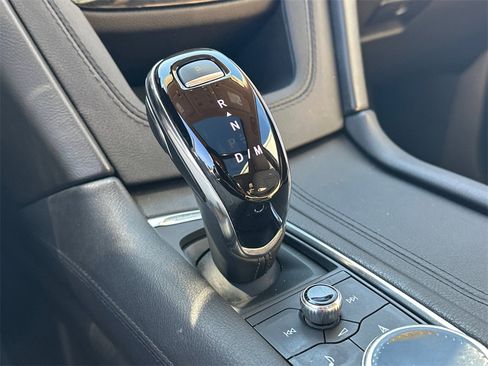 Certified 2023 Cadillac XT6 Sport w/ Platinum Package image 31