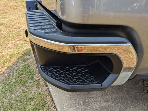 Used 2020 Chevrolet Silverado 1500 LT w/ All-Star Edition image 13