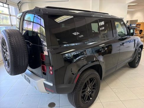 Used 2025 Land Rover Defender 110 S AWD/4WD image 7