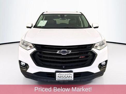 Used 2020 Chevrolet Traverse RS FWD image 2