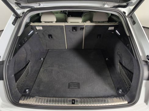 Certified 2021 Audi e-tron Premium Plus w/ Premium Plus Package image 36