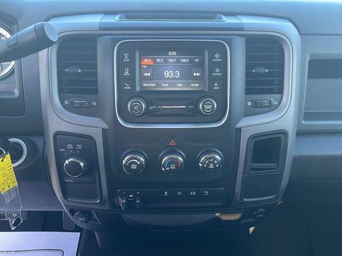 Used 2014 RAM 2500 Tradesman w/ Chrome Appearance Group AWD/4WD image 19