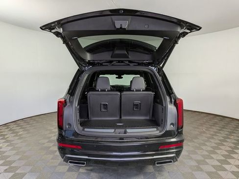 New 2025 Cadillac XT6 Premium Luxury image 14