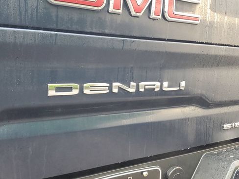 Used 2022 GMC Sierra 1500 Denali AWD/4WD image 8
