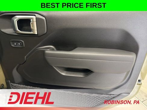 New 2026 Jeep Wrangler Unlimited Sport AWD/4WD image 11