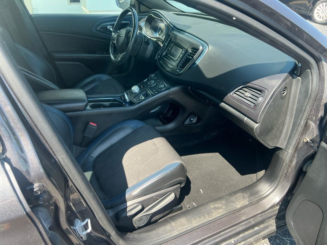 Used 2017 Chrysler 200 S w/ Comfort Group AWD/4WD image 10