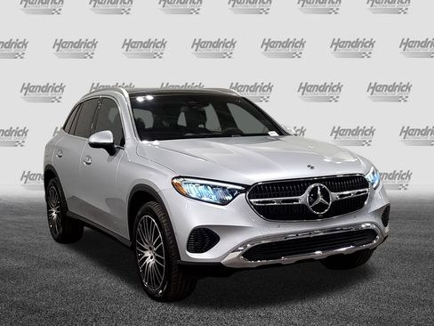 New 2026 Mercedes-Benz GLC 300 image 2