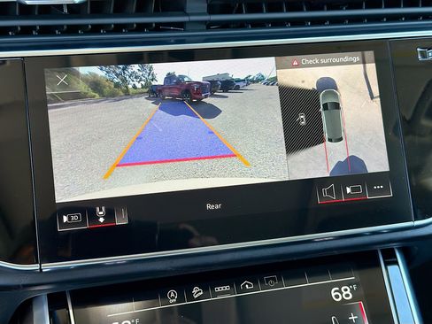 Used 2022 Audi Q8 Premium w/ Convenience Package image 34