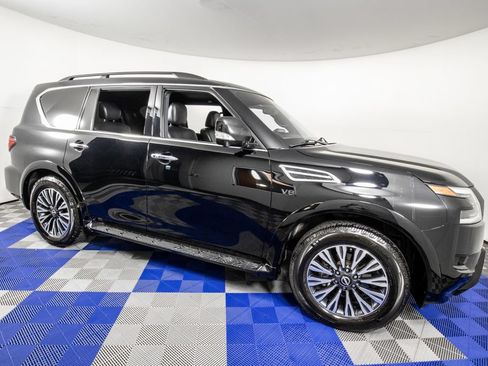 Used 2022 Nissan Armada SL w/ Midnight Edition Package RWD image 3